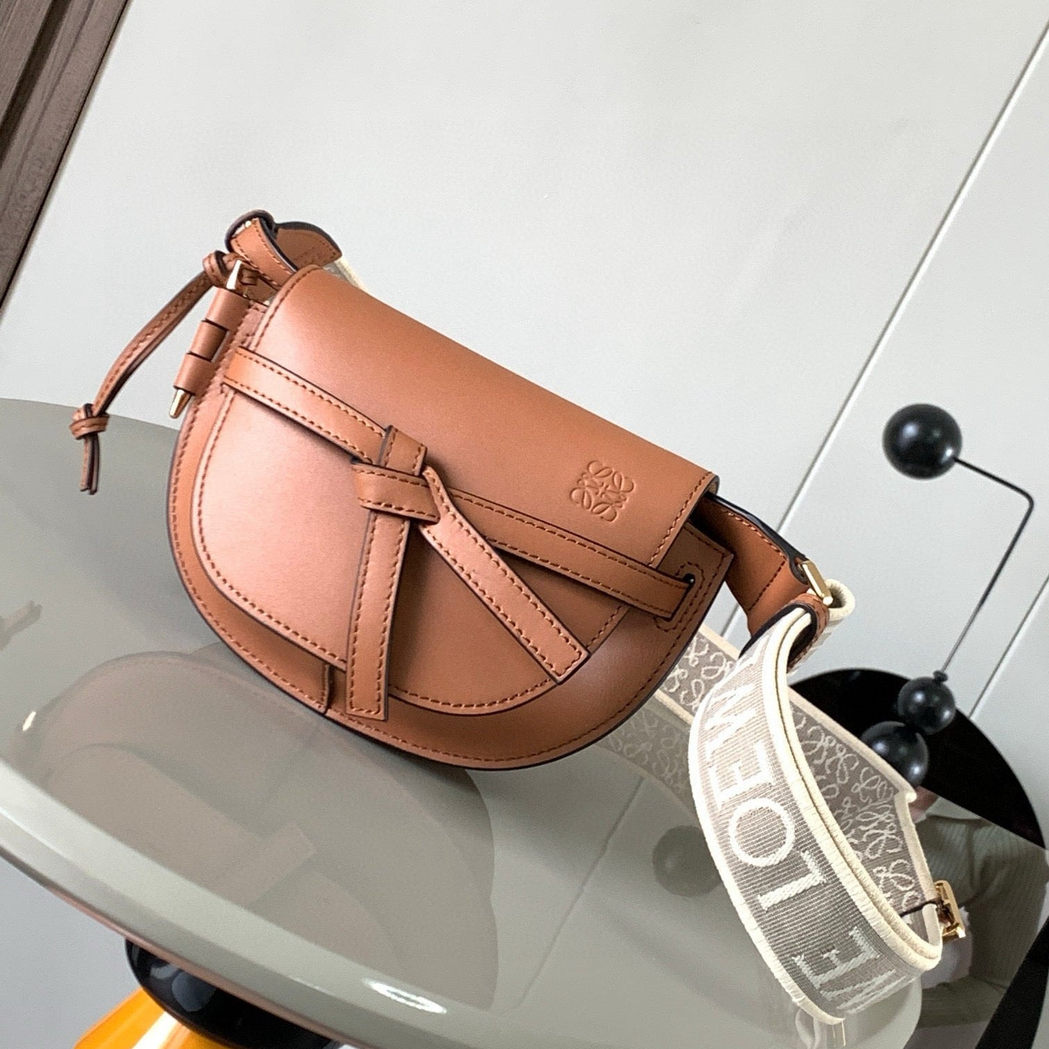 Loewe Saddle Bag 21 Brown Leather 280446