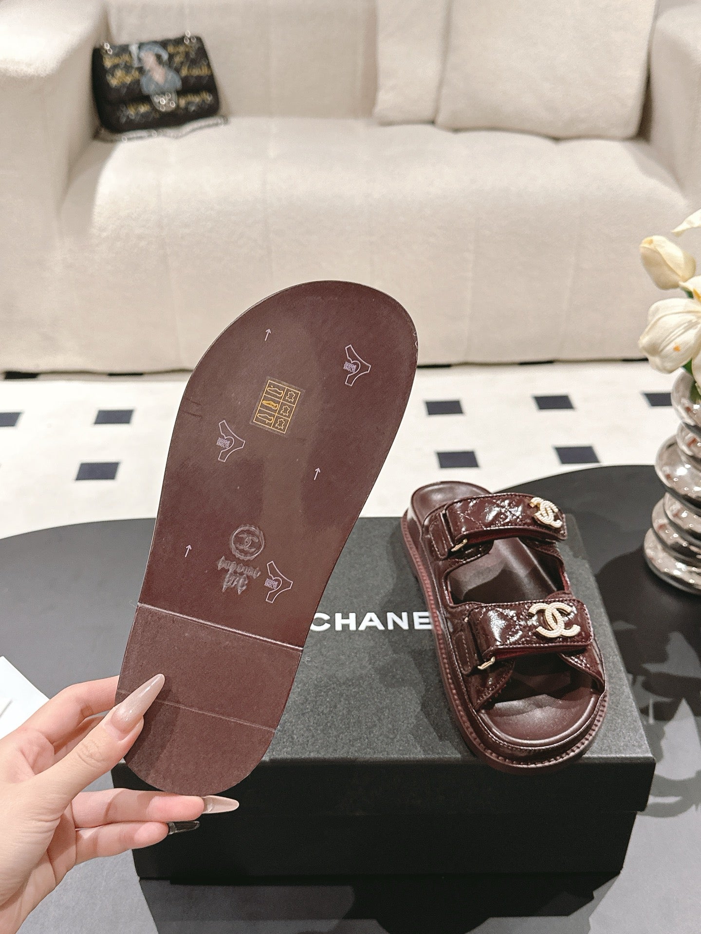 CC 25 Dad Sandal Mule Deep Brown Patent Leather 237578