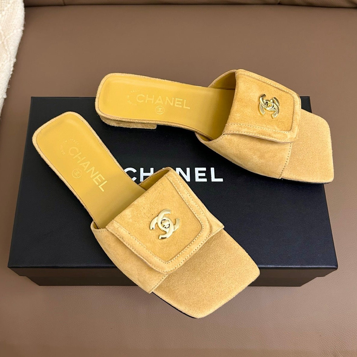 Chanel 2026 Mules Gold-Toned CC Logo Suede Leather 779274
