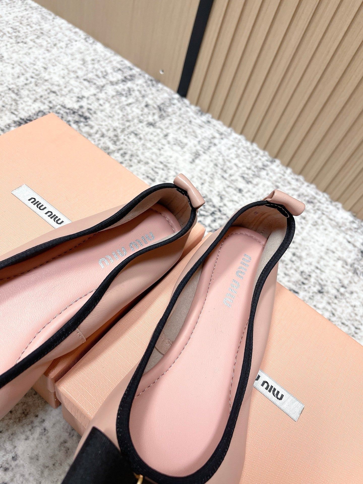 Miu Pointed-Toe Ballet Flats Light Pink  Sheepskin 591565