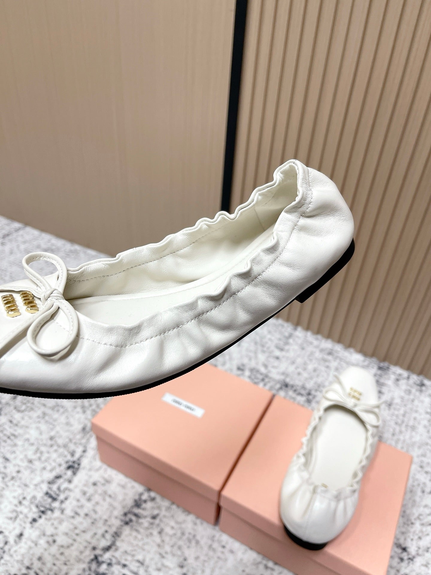 Miu  Mary Jane Flat White Sheepskin 591573