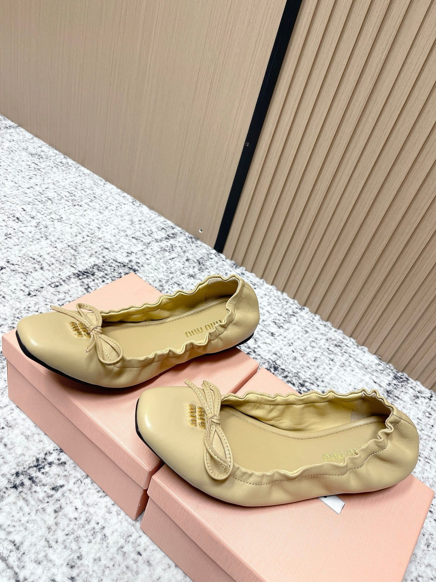 Miu  Mary Jane Flat Beige Sheepskin 591574