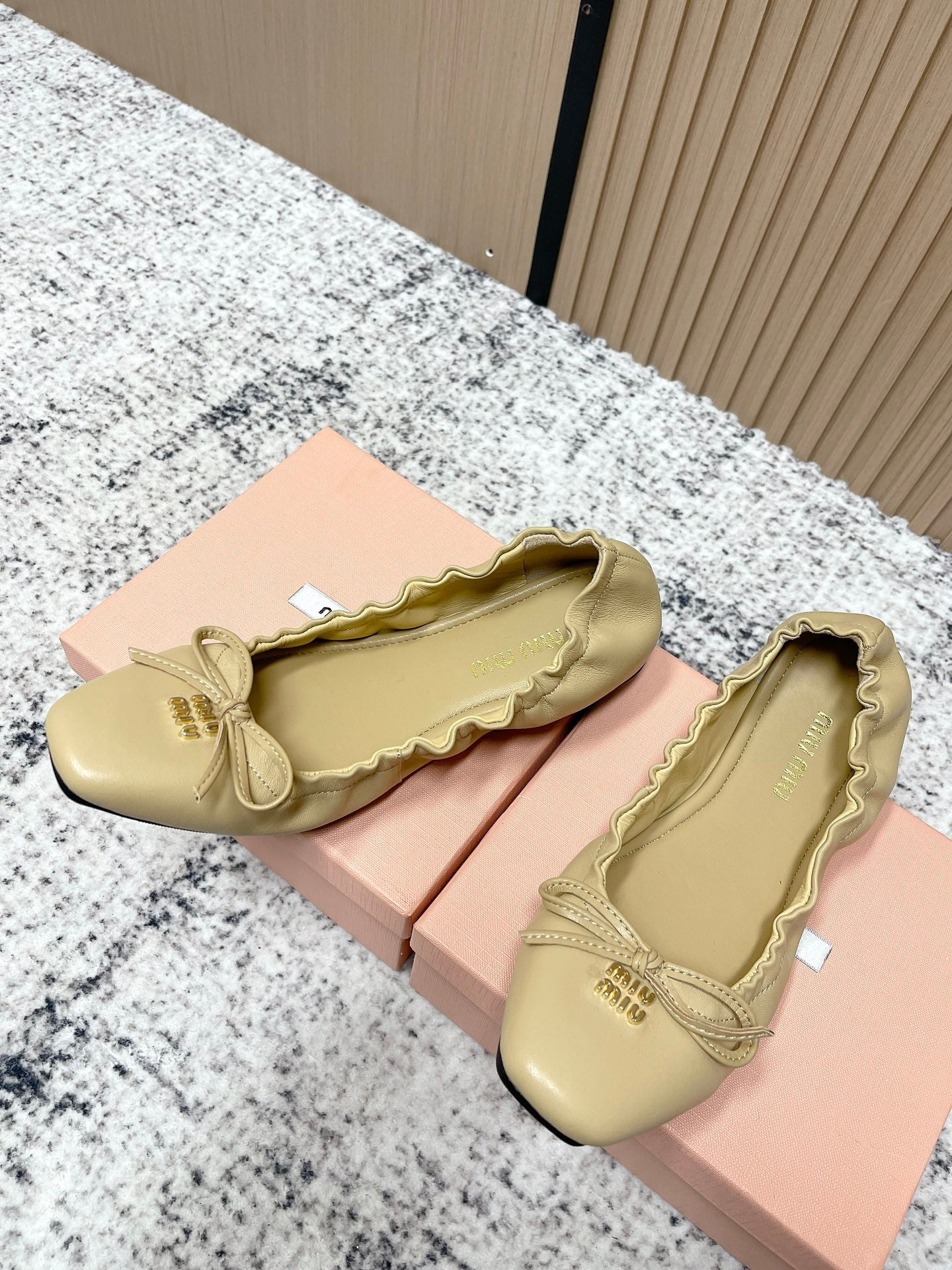 Miu  Mary Jane Flat Beige Sheepskin 591574