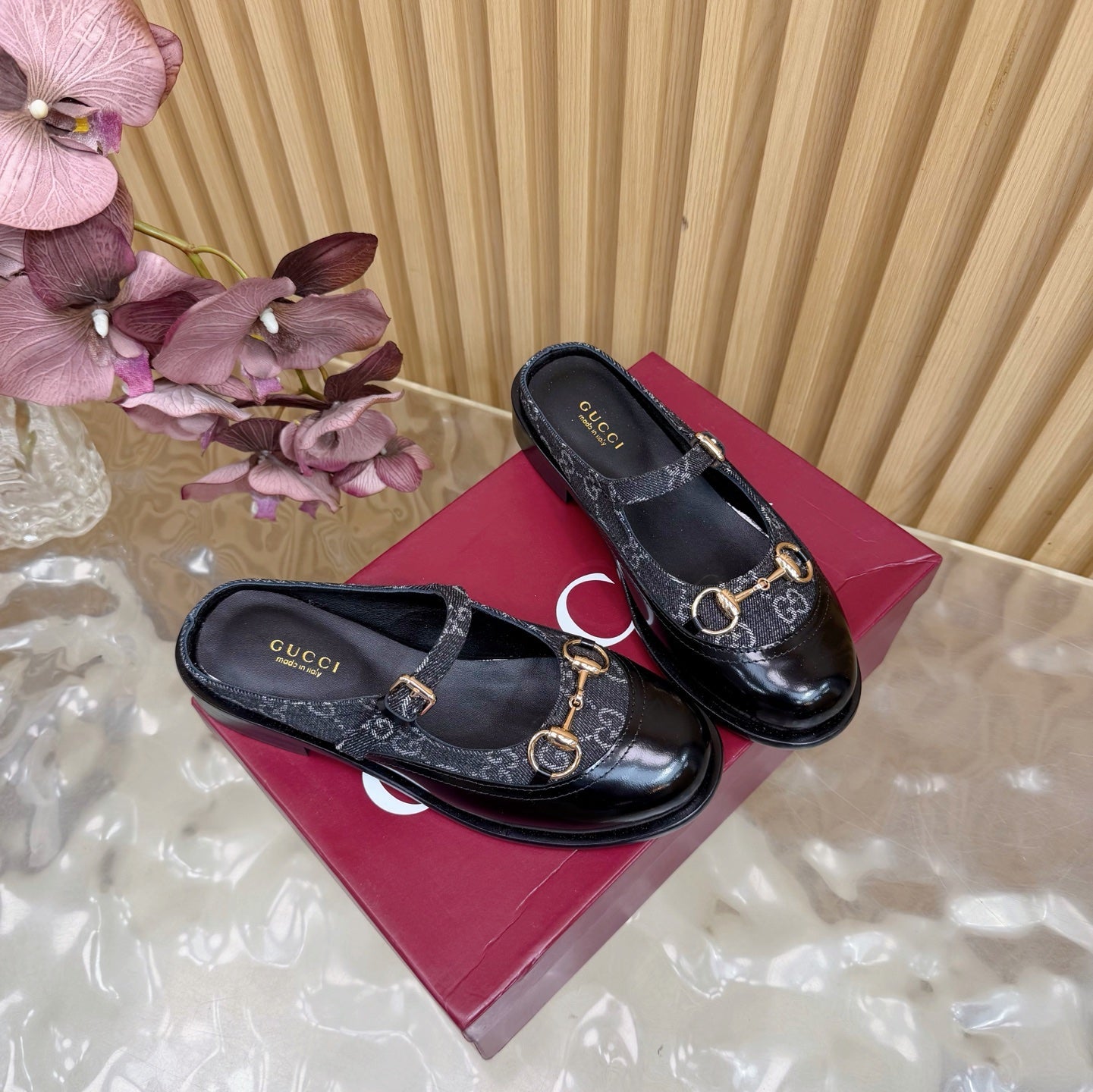 GG 26 Mule Black Beaded Leather Double G Fabric 589455