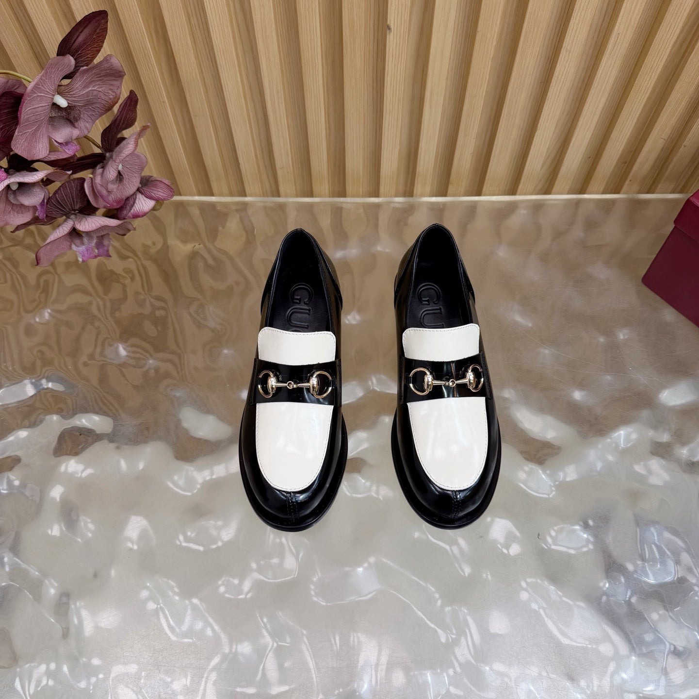 GG 26 Horsebit Loafers Black White Sheepskin 589463