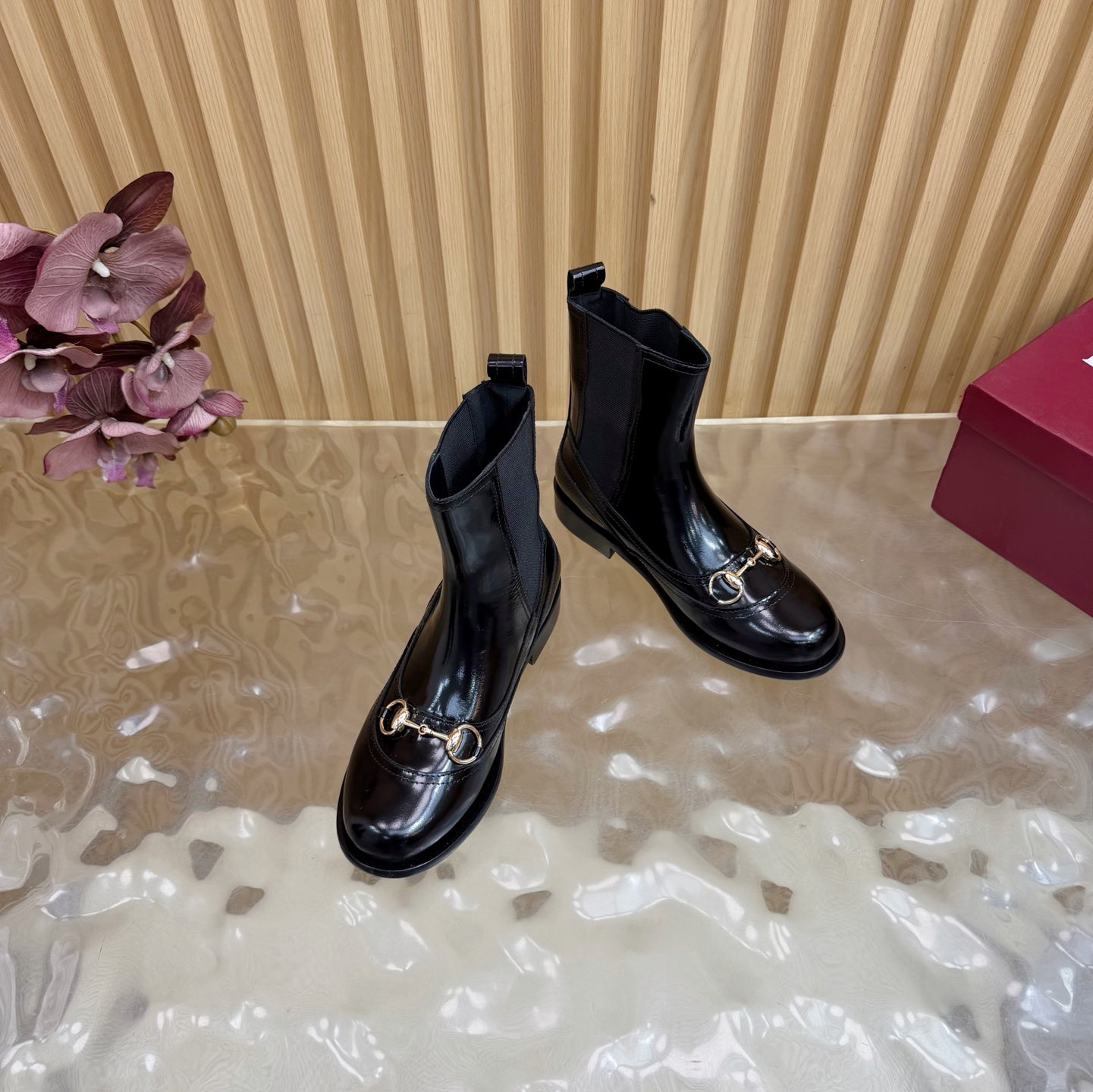 GG 26 Horsebit Martens Boots Black Sheepskin 589466