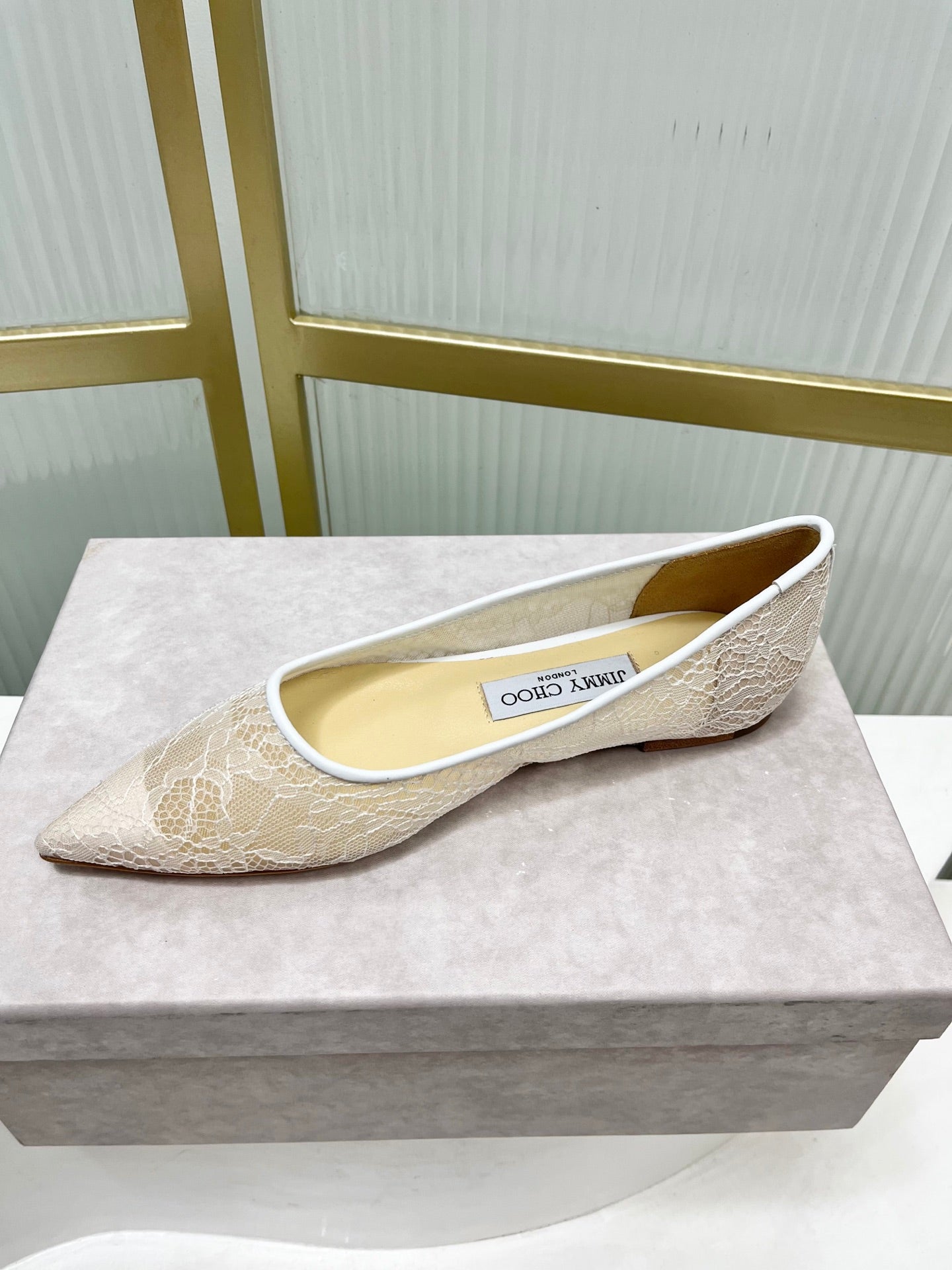 Jimmy 26s Ballet Flats White Beige Lace Sheepskin 605962