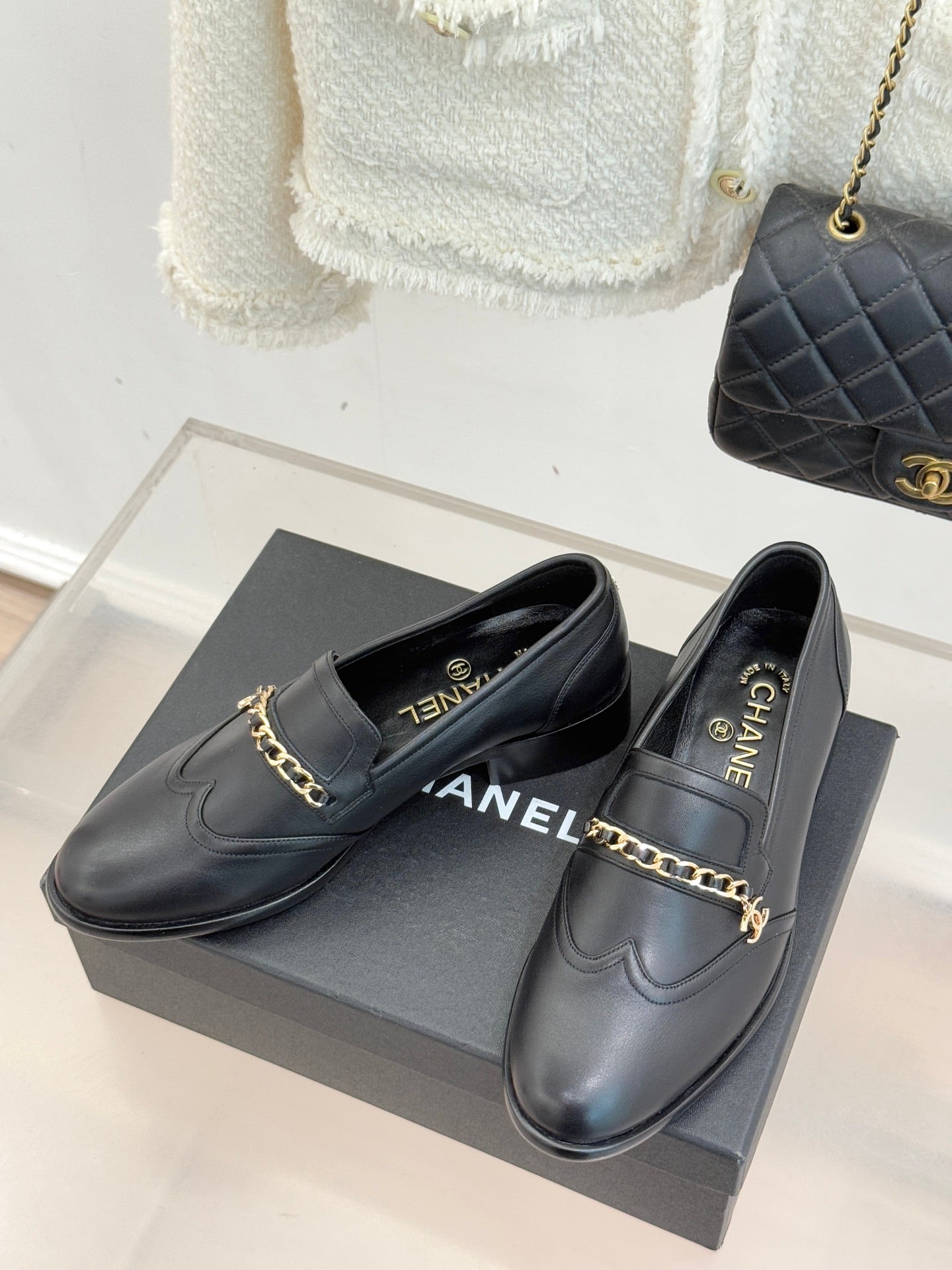 CC 26 Loafer Black Calfskin 610018