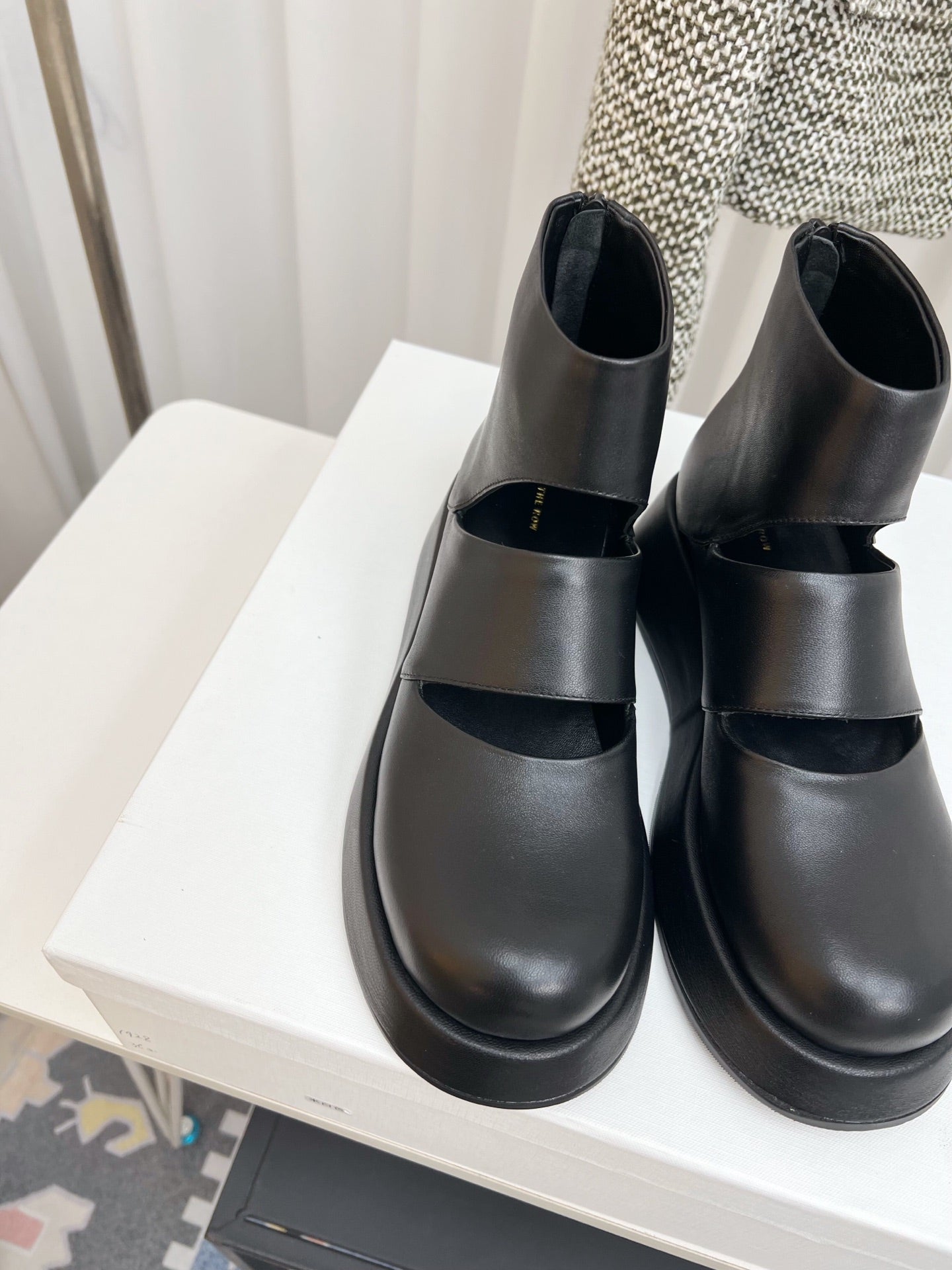 The Row 2025 Boot Black Sheepskin 576058