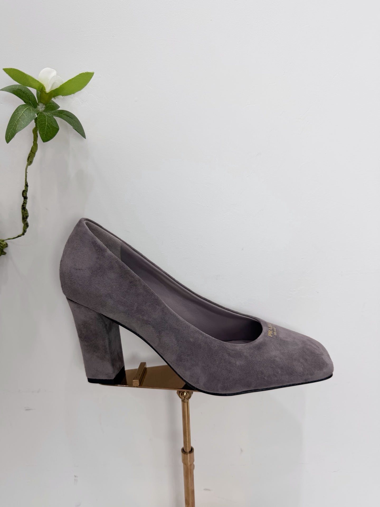 PRA 26SS Square-toe Block Heels  85 Dark Gray Suede 592361
