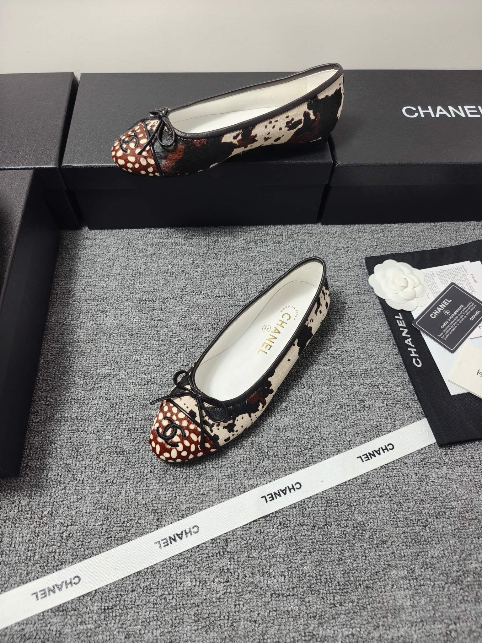 Chanel 2026 Ballet Flat Black Cream Brown Horsehair Calfskin 696628