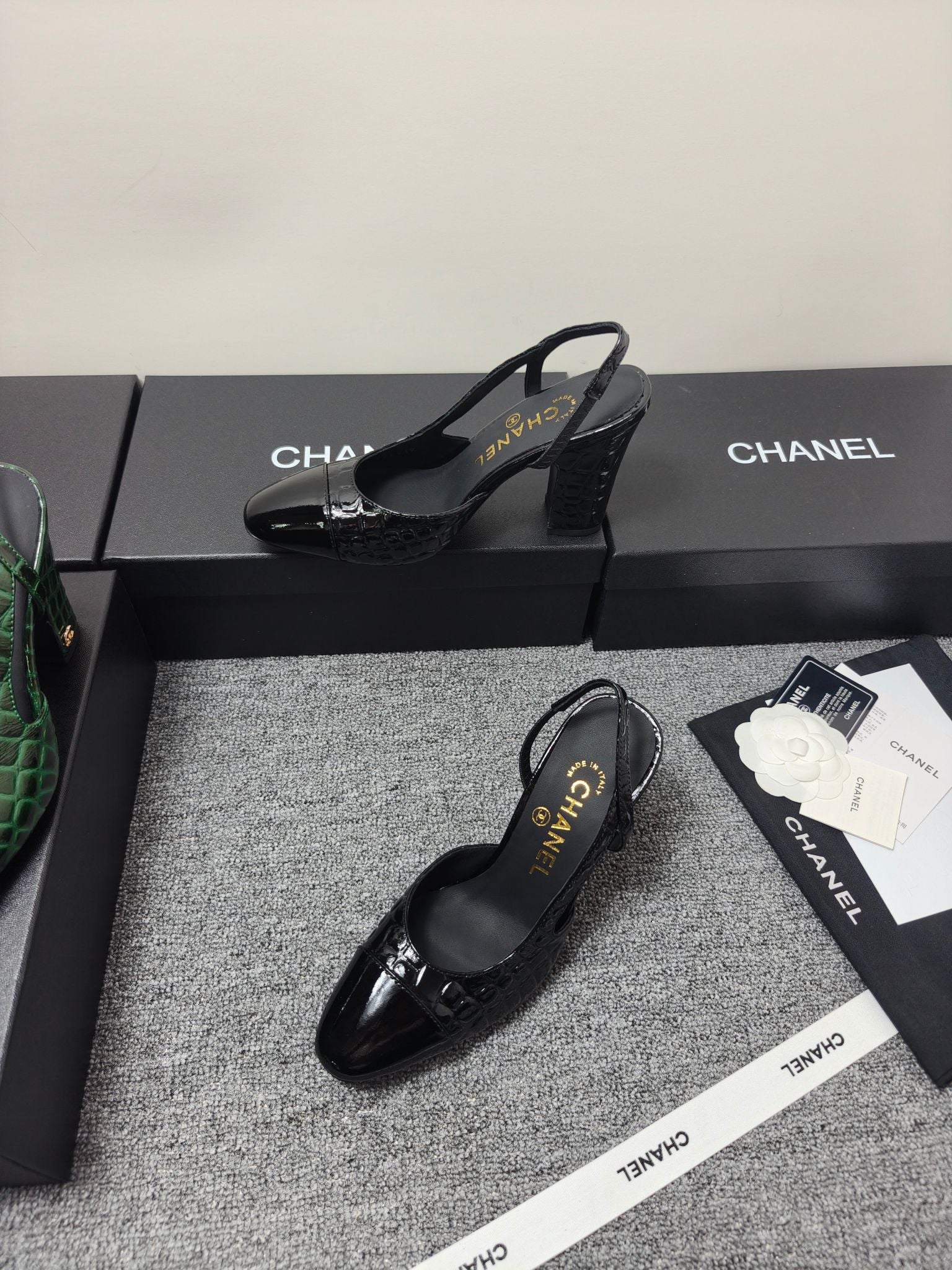 Chanel 2026 Crocodile Empossed Slingback Glossy Calfskin 855982