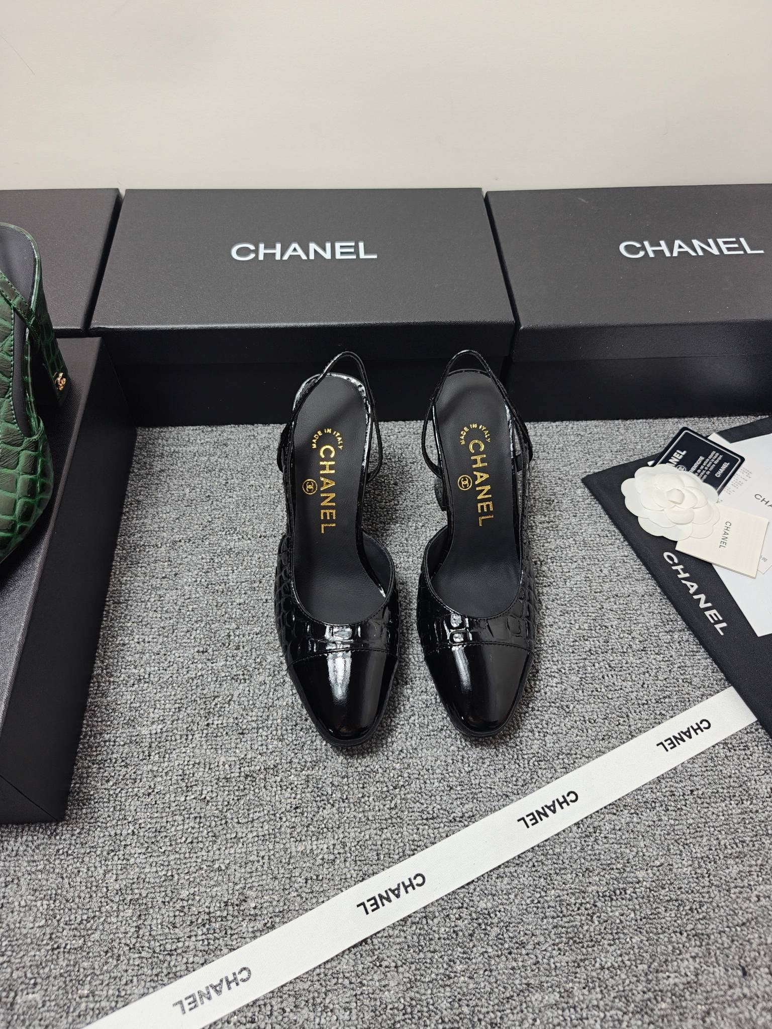 Chanel 2026 Crocodile Empossed Slingback Glossy Calfskin 855982