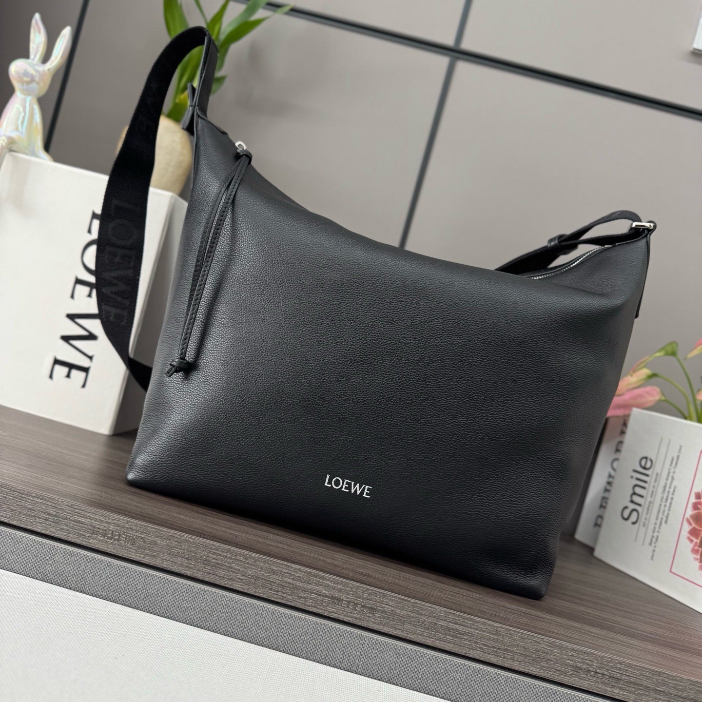 Loewe Small Cubi Crossbody Bag 29 Black Calfskin 280602