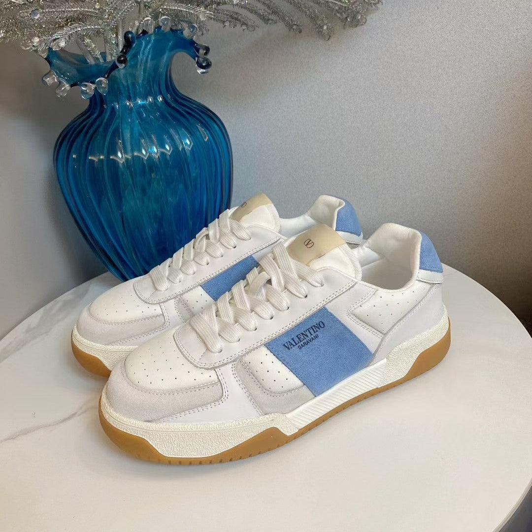 VT 25S  Casual Sneakers White Blue Cowhide Suede 563097