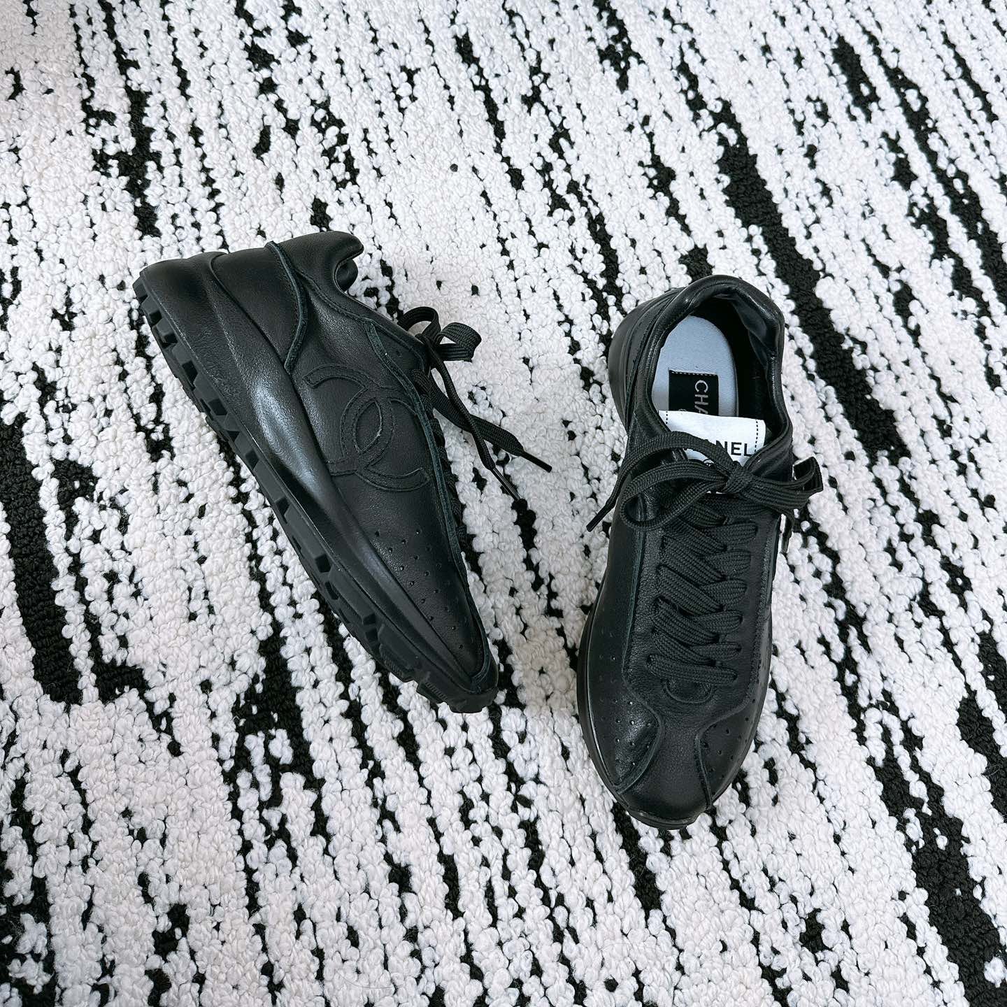 CC Sneaker 35mm In Black Soft Cowhide 144689