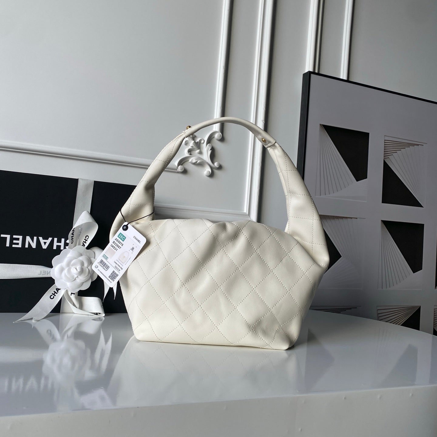 Chanel 2025 Hobo Bag 32cm White Calfskin 315837