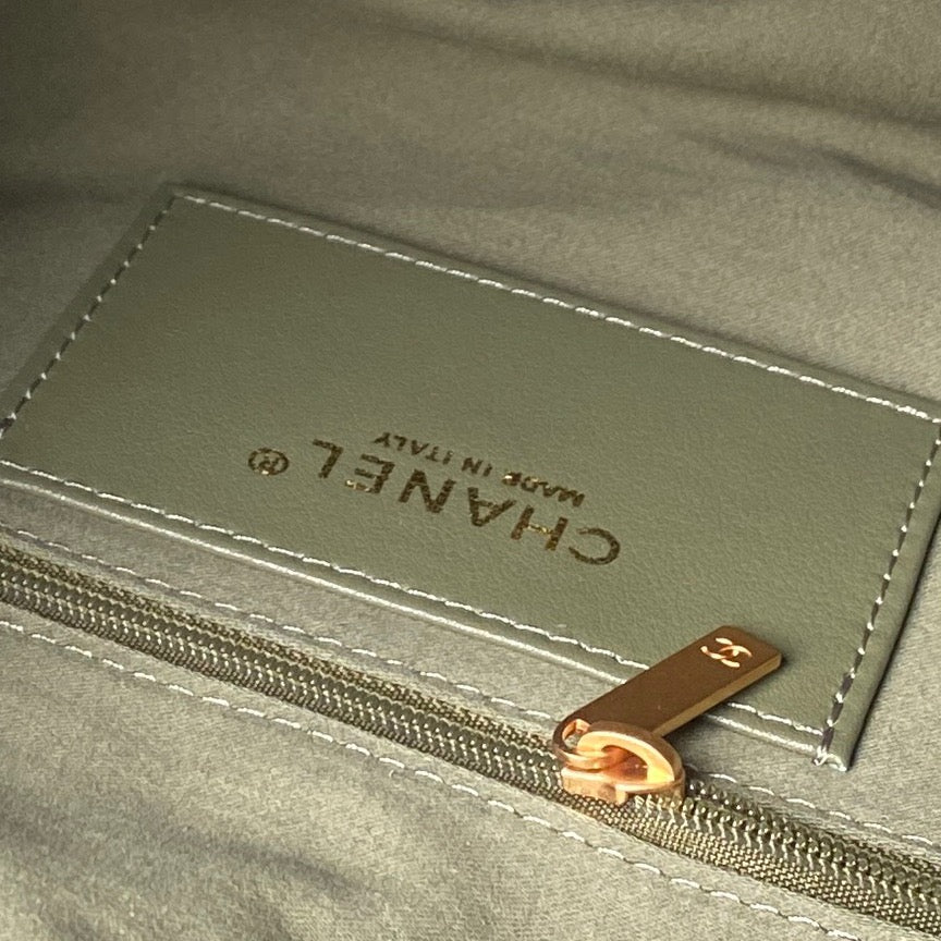 Chanel 2025 Bag 45cm Green Calfskin 318234