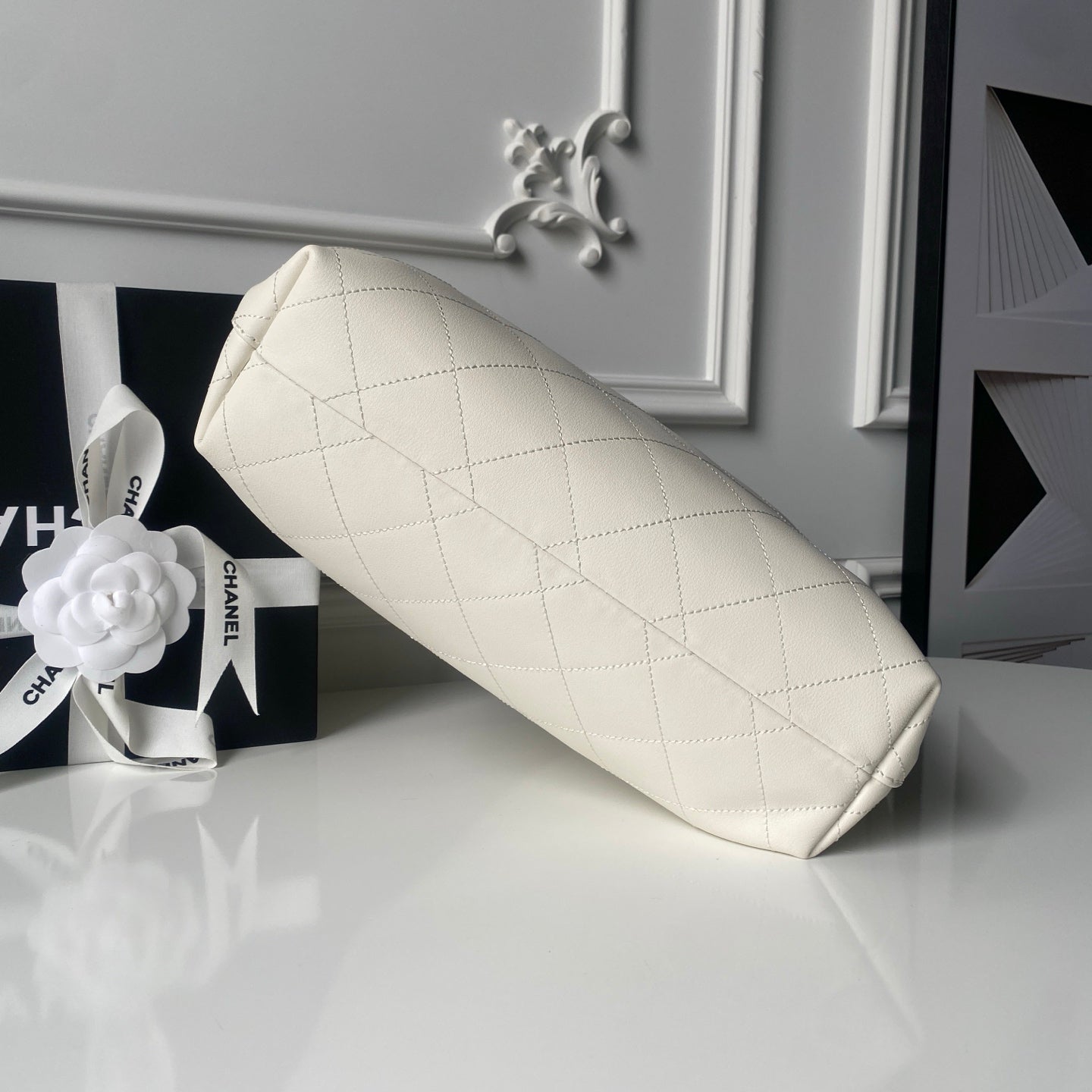 Chanel 2025 Bag 45cm White Calfskin 318232