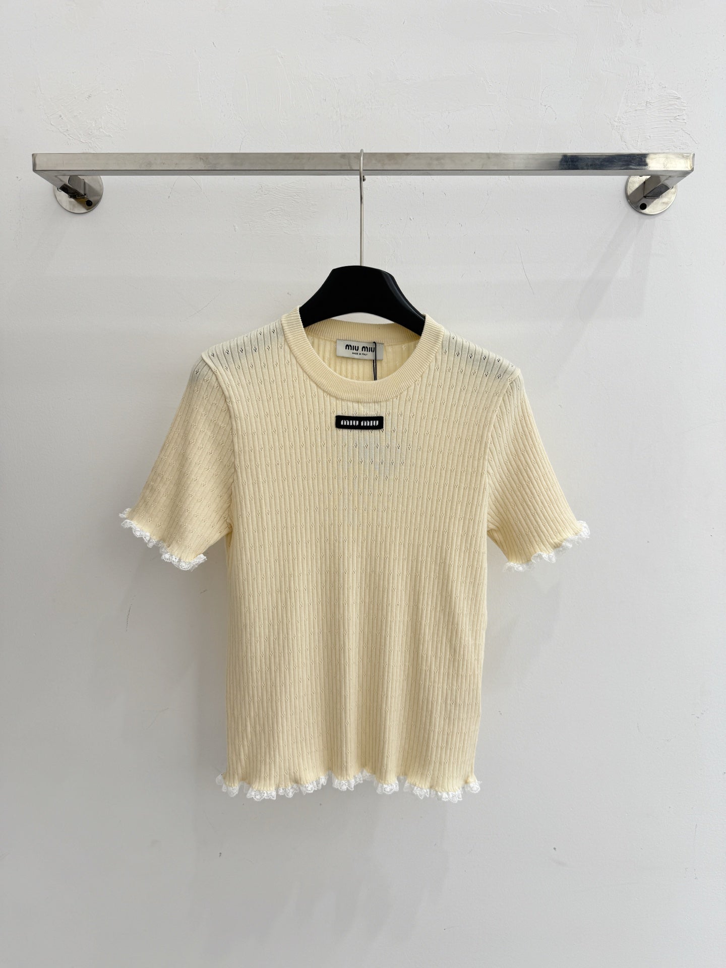 Miumiu 2026 Lace-trimmed Knit Short-sleeved Top Tencel Wool 179453