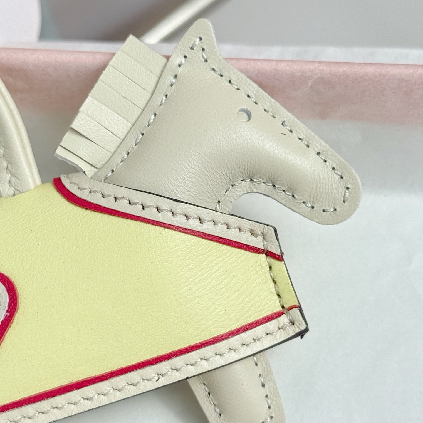 HM Rodeo Robeo Heart PM Charm Beige mix Light Yellow Lambskin