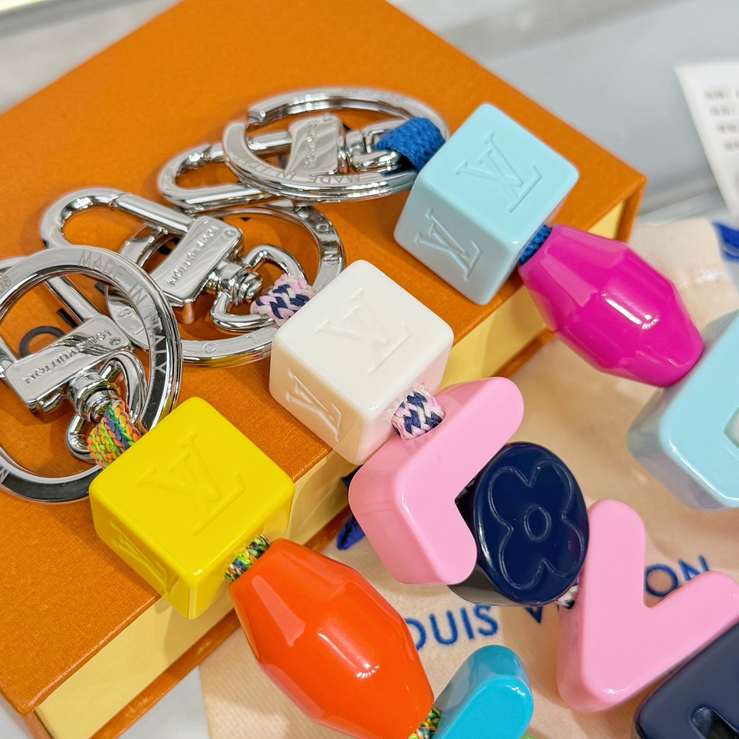 LV Porte-Clés Charm