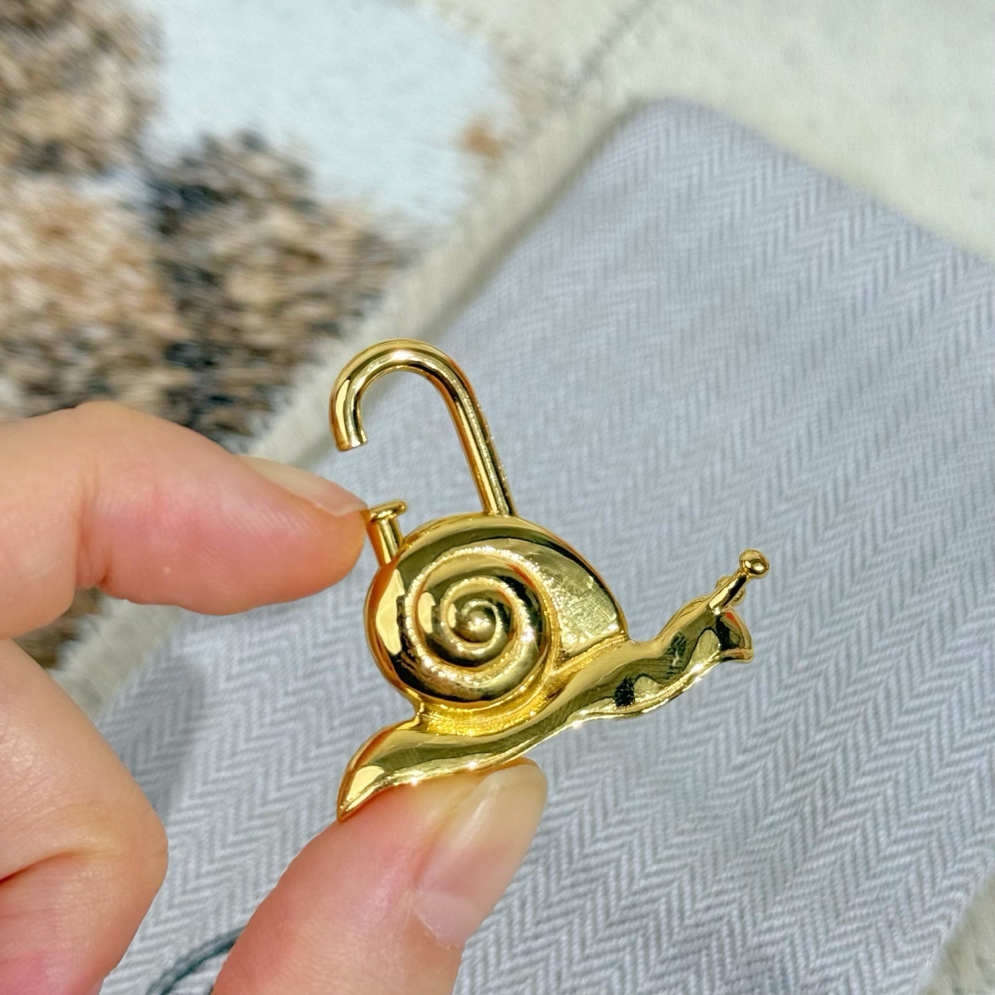 HM Snail Lock Bag Charm