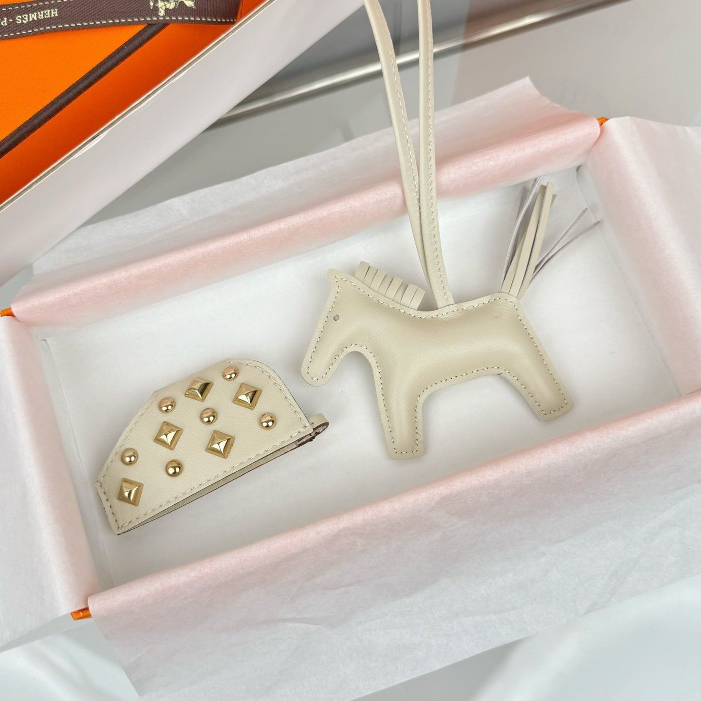 HM Rodeo Robeo Coeur Pony Bag Charm With Gold-tone Studs Cream Lambskin