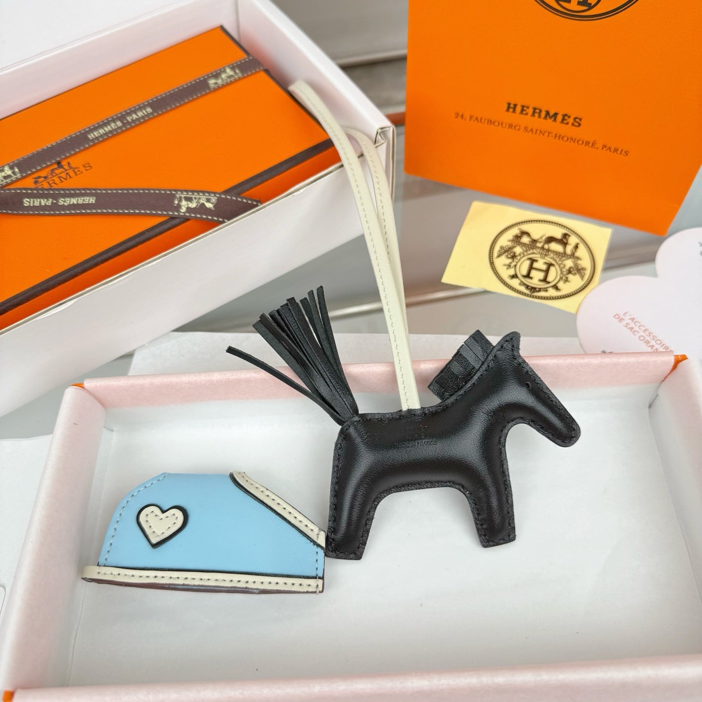 HM Rodeo Robeo Heart PM Charm Black mix Sky Blue Lambskin