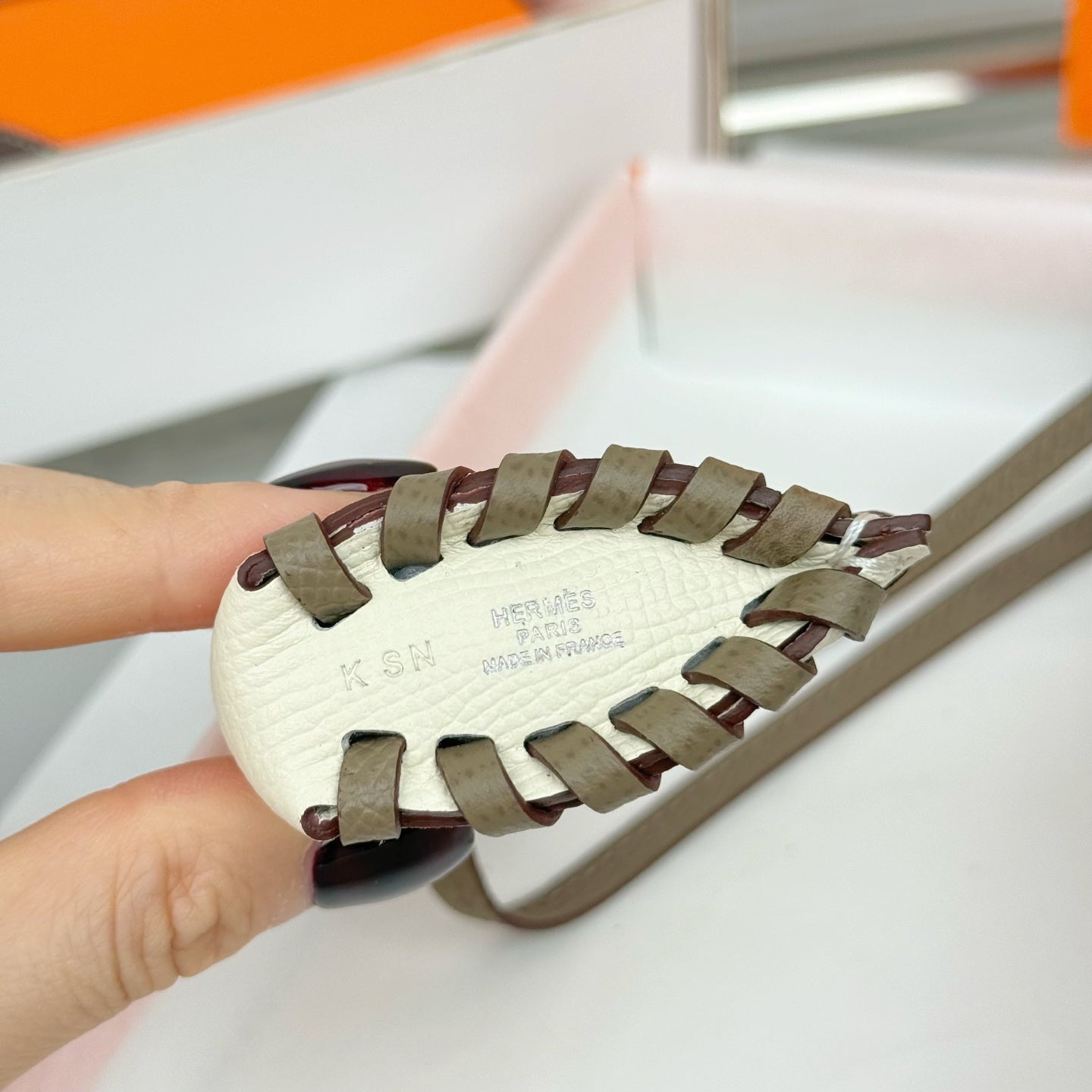 HM Horse Head Charm White Taupe Calfskin