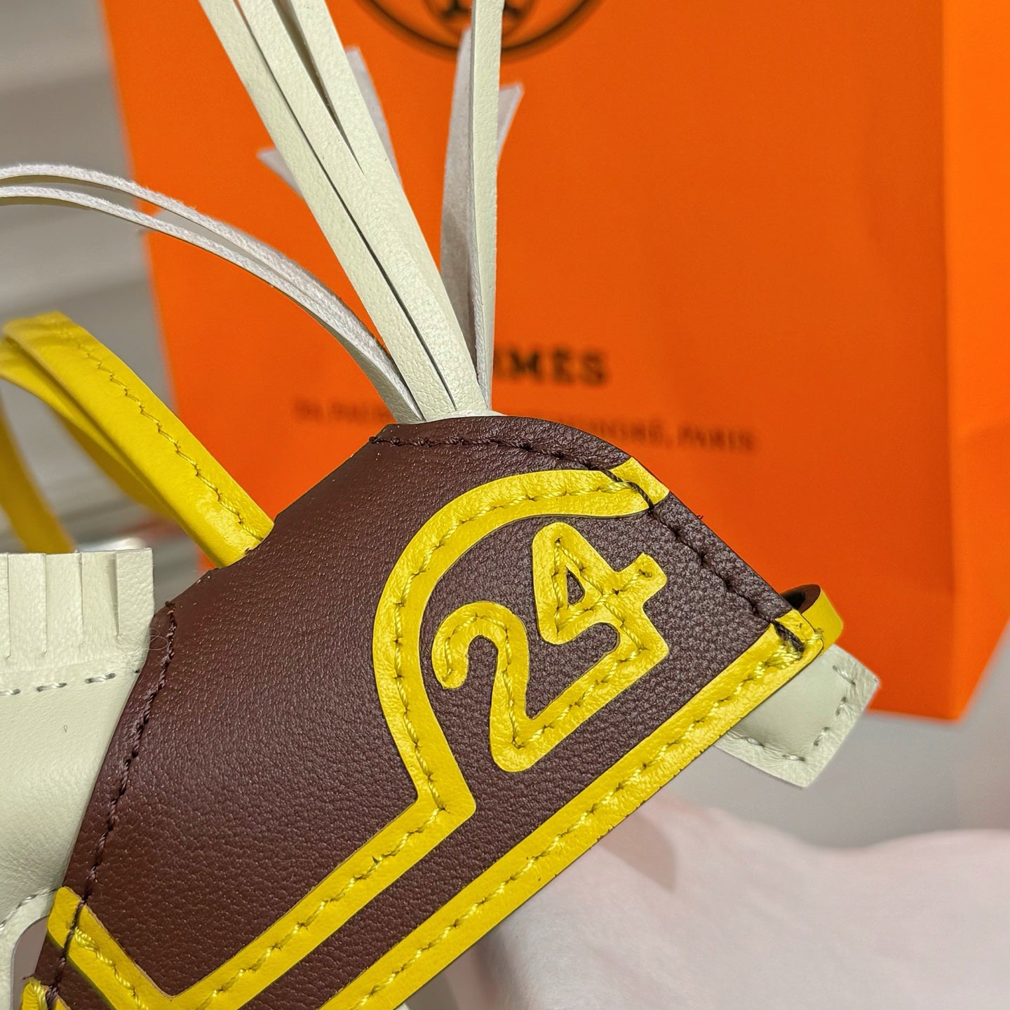 HM Rodeo Robeo 24 PM Charm Beige mix Chocolate Lambskin