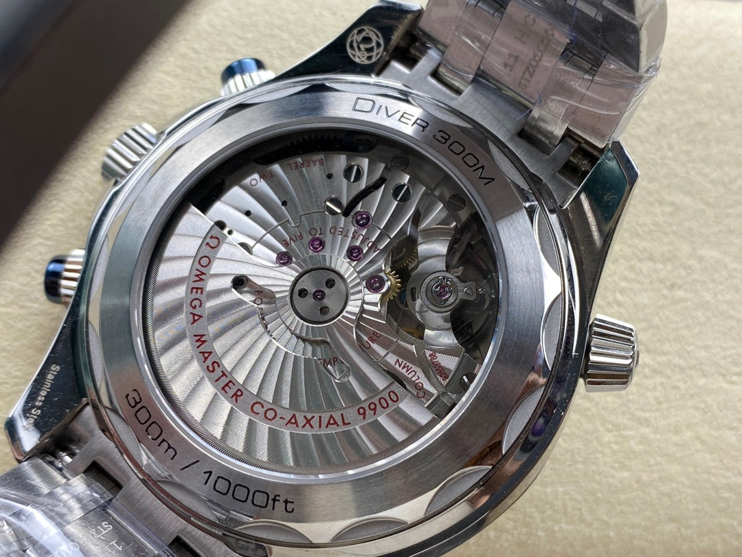 Omega Seamaster Diver 300M Co-Axial Master Chronometer Chronograph 44 mm Watch