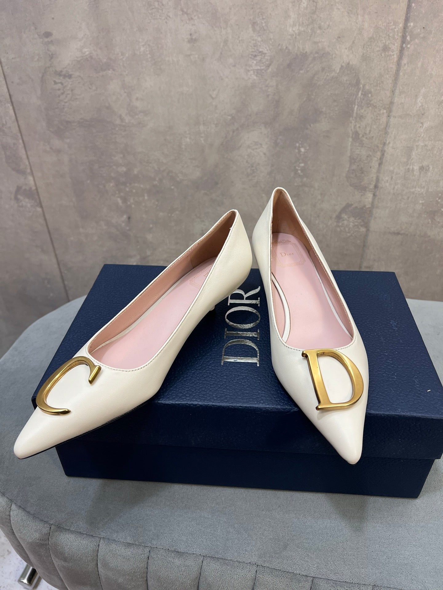 CD 26 High-Heeled 40 Pumps White Cowhide 594575