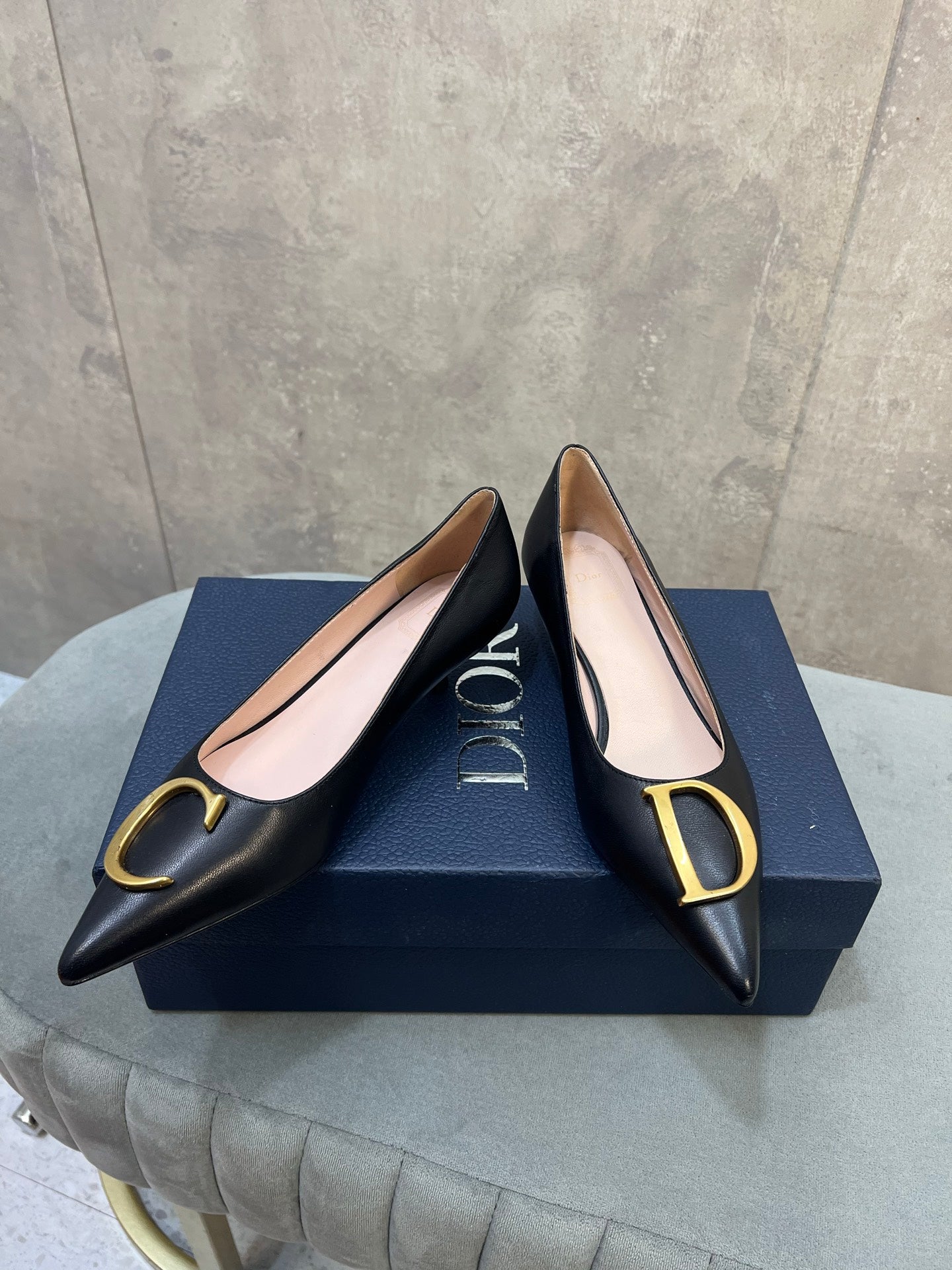 CD 26 High-Heeled 40 Pumps Black Cowhide 594579