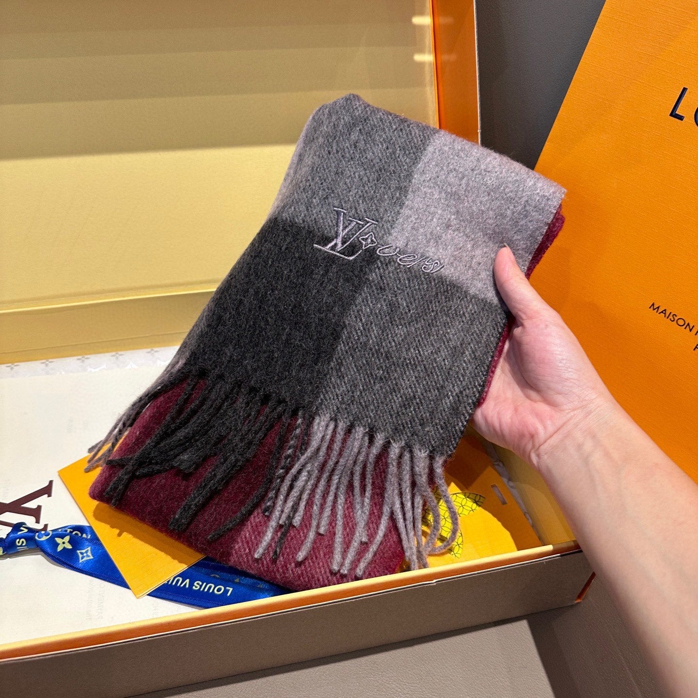 LV Scarf 185cm Burgundy Black Gray Wool Cashmere 977002