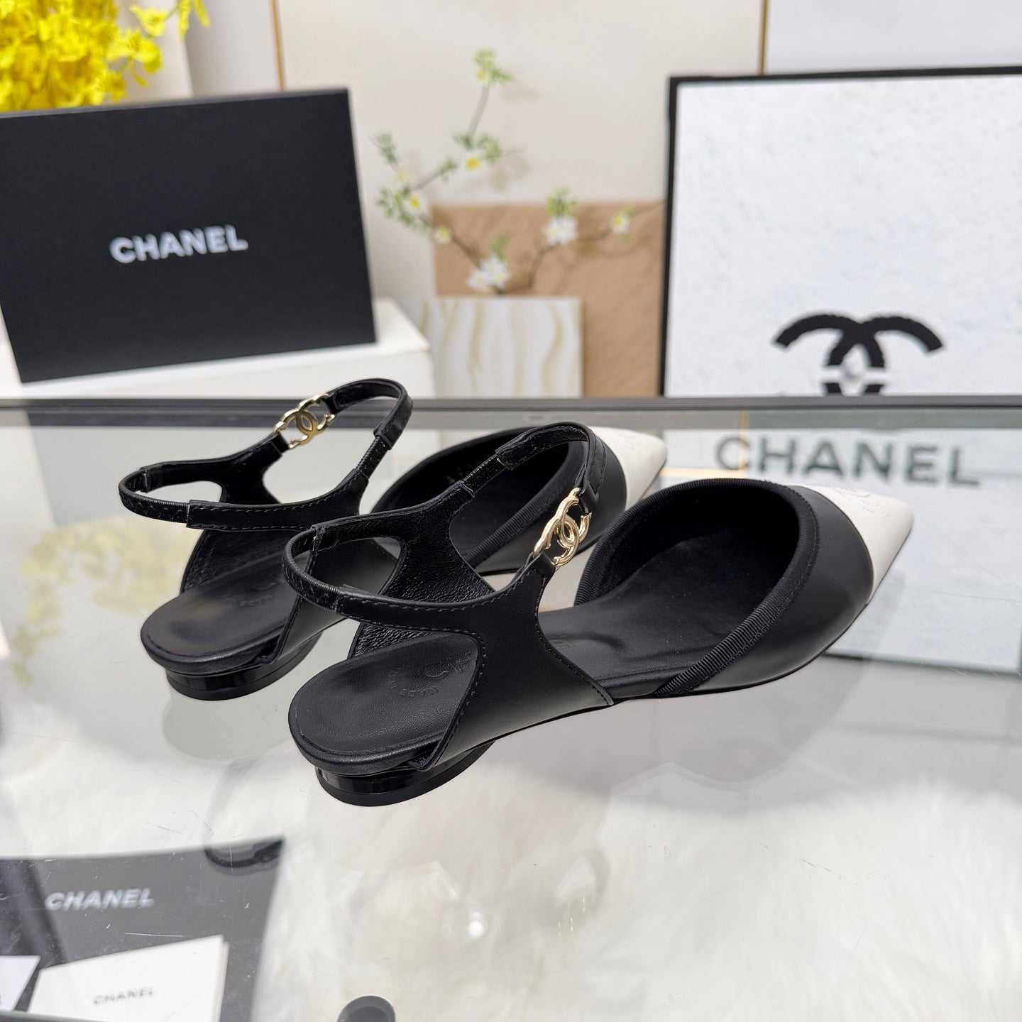 Chanel 2026 Slingback Black And White Iridescent Lambskin