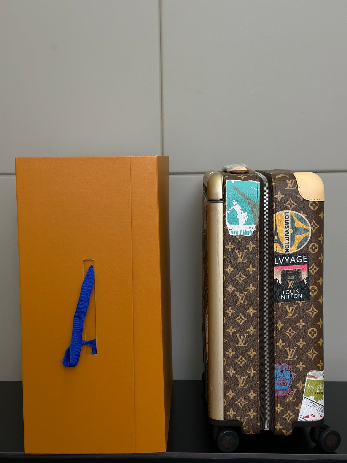 LV 2025 Horizon 55 Travel Stickers Suitcase Brown Beige Canvas Cowhide 273844