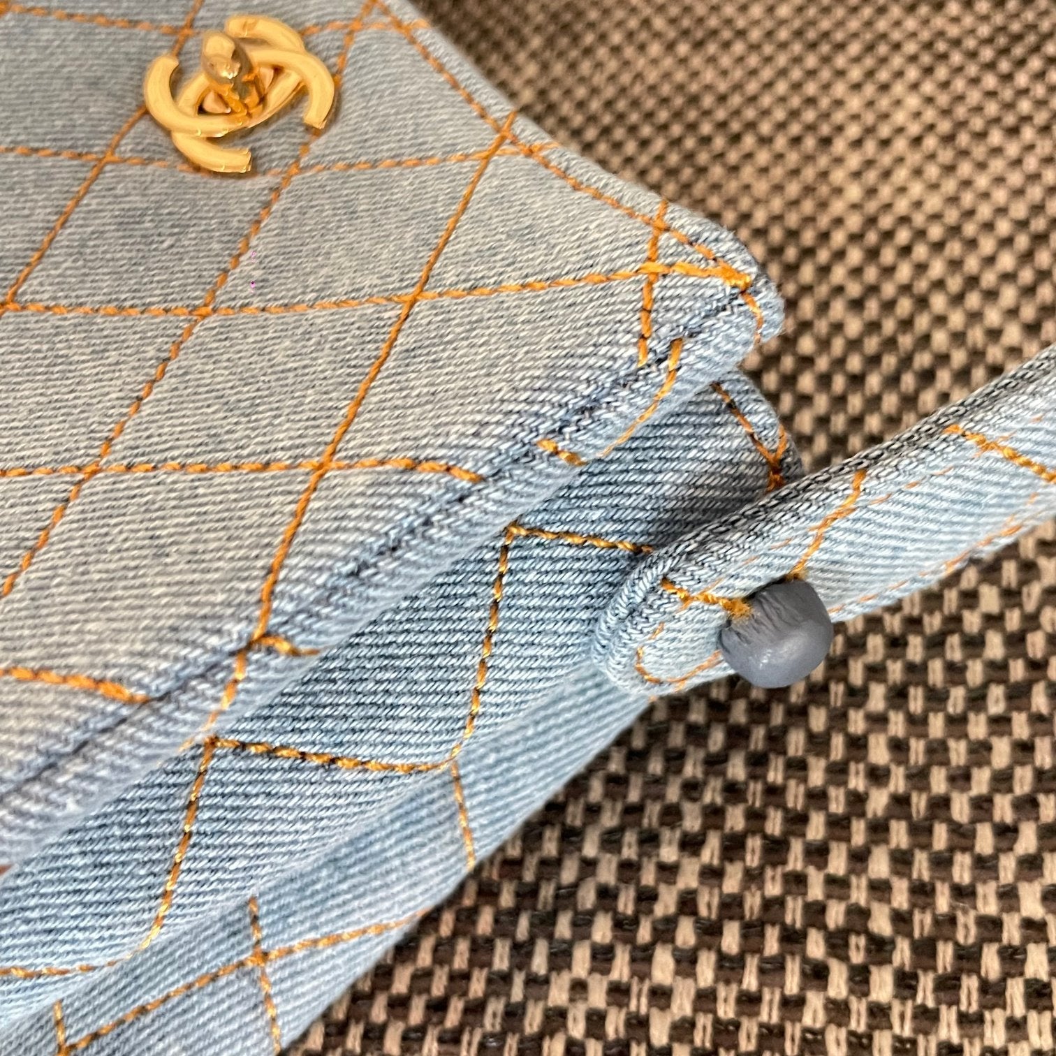 Chanel 2026 Vintage Matelasse Mini Bag 18cm Denim Leather
