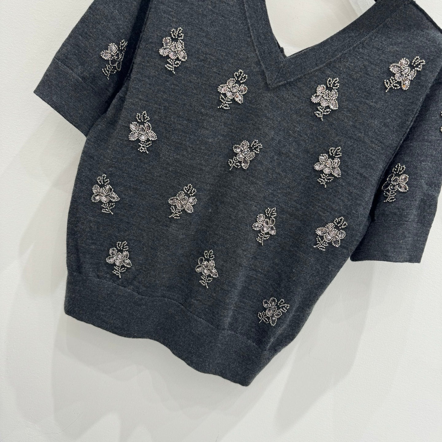 Fendi Wool Cropped sweater with crystal embroidery 229410