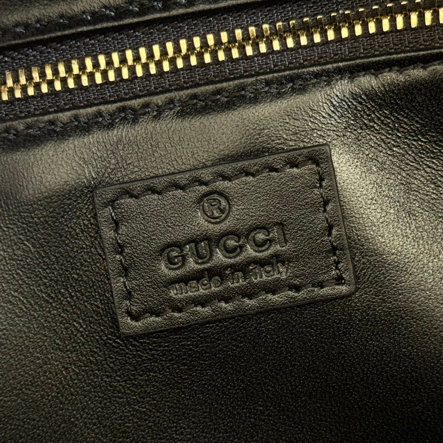 Gucci 2026 Siena Bag 25.5cm Black Gold Leather 277145