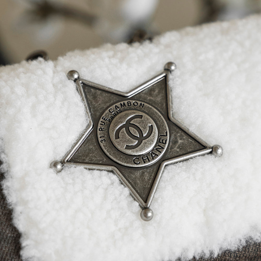 Chanel 2025 Dallas Shearling Star Bag 21cm White Dark Wool Denim 318221