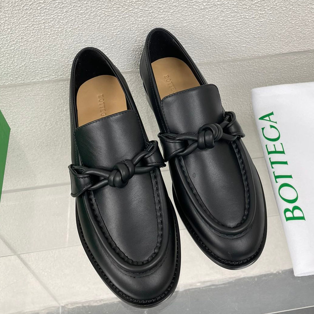 Bottega Veneta 2025 Astaire Knot-detailed Black Leather Loafer