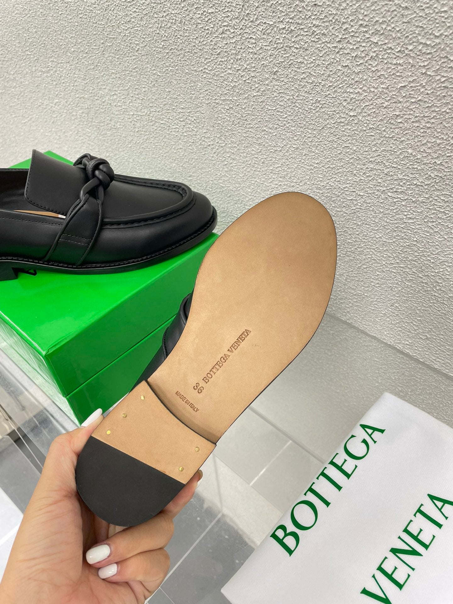 Bottega Veneta 2025 Astaire Knot-detailed Black Leather Loafer