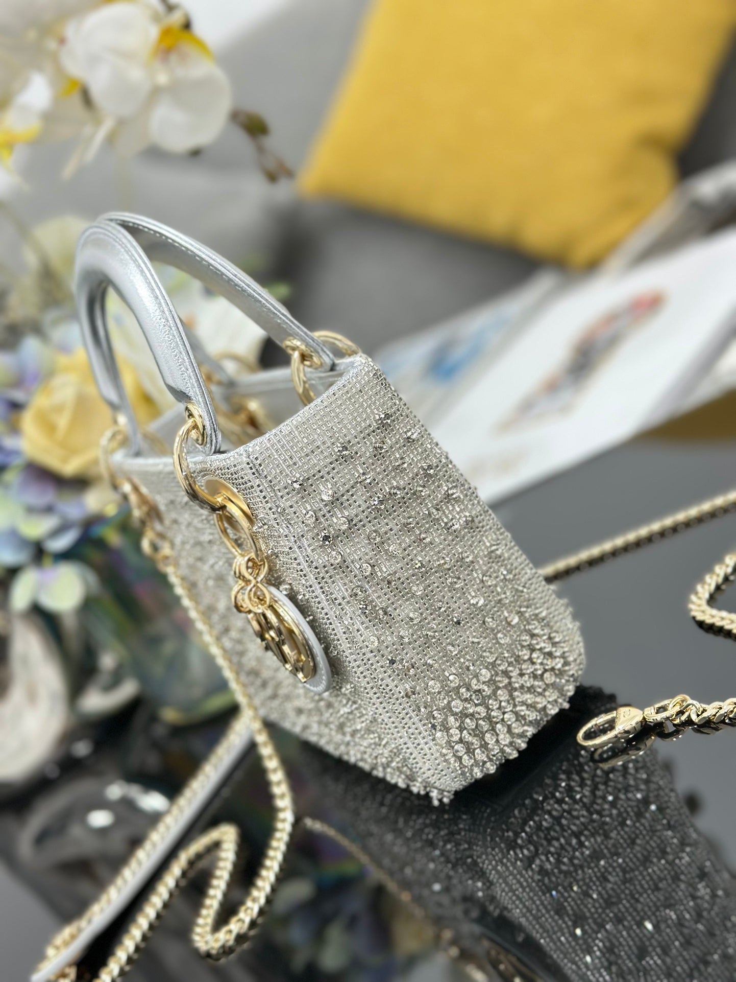 Dior 2026 Embroidered Beaded Bag 17cm Lambskin