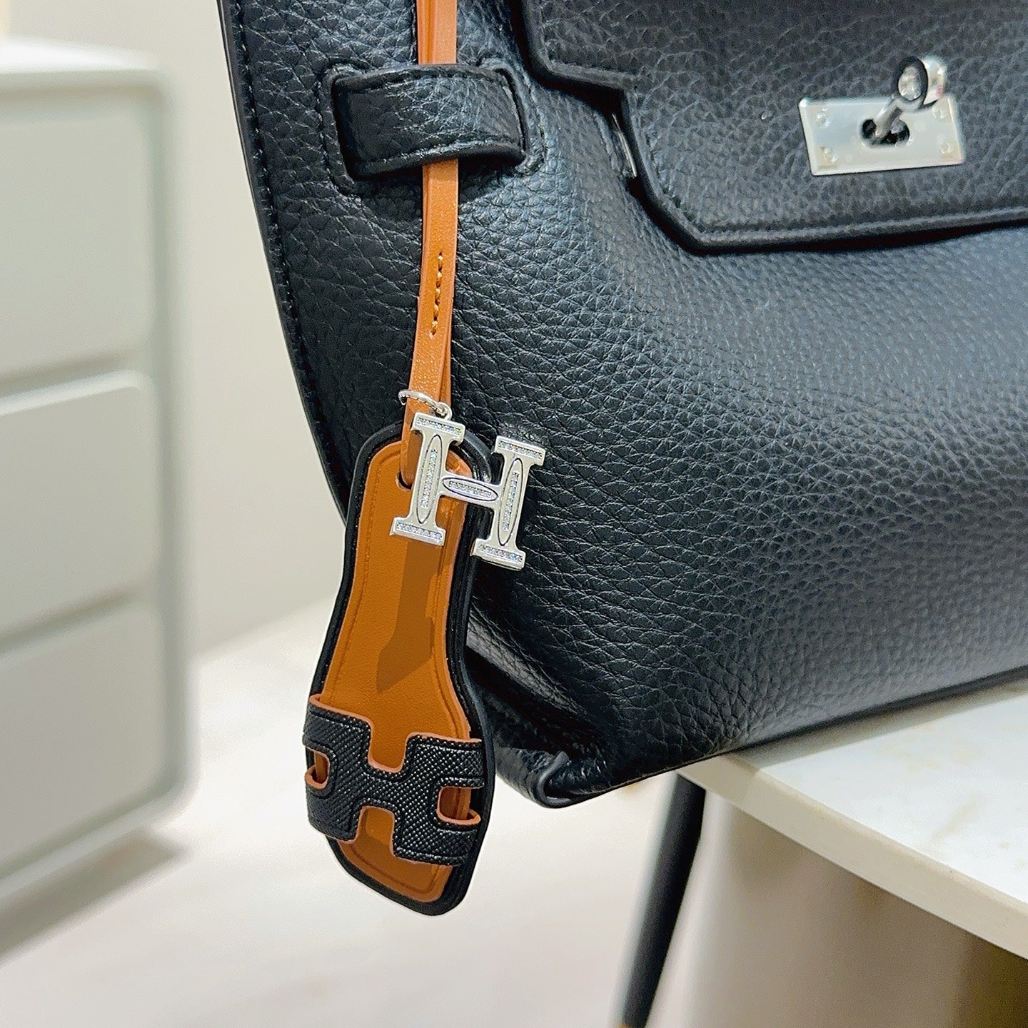 HM Oran Sandal Charm Brown mix Black Lambskin