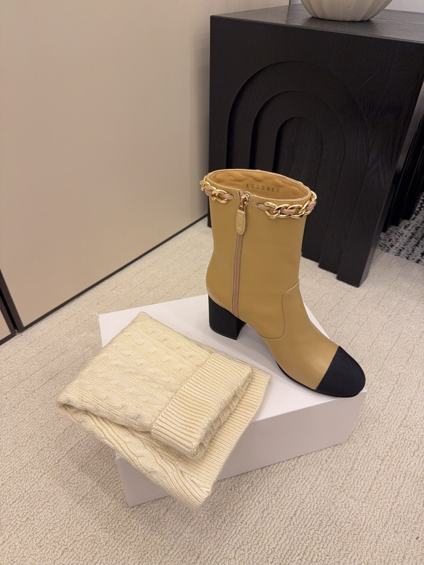 CC 26 Boot With Sock Detail Beige Cream Wool Leather 588841