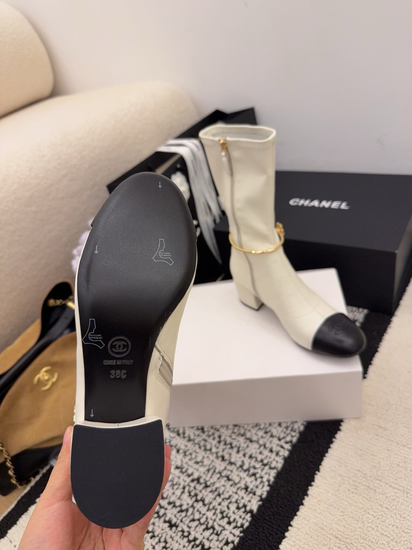 CC 26 Short Boot With Gold-tone Ankle Chain White Black Lambskin 588820