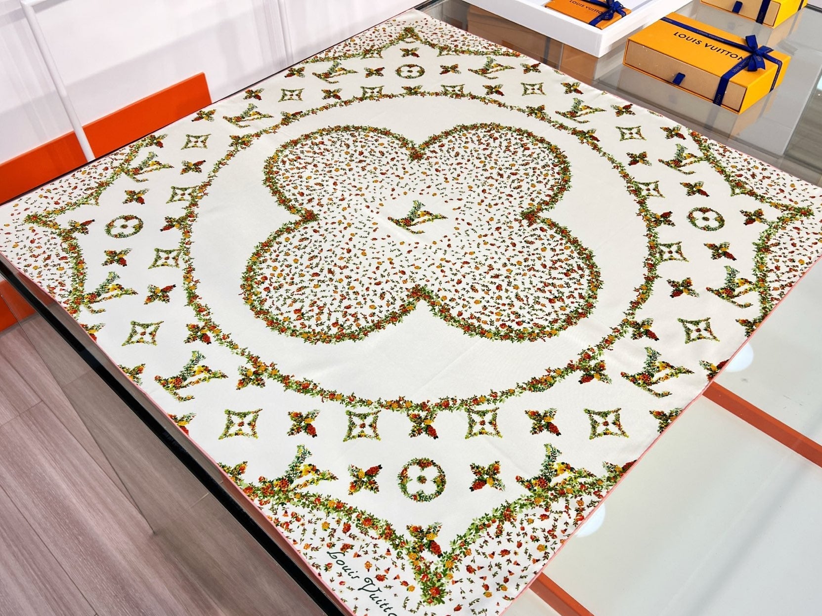 LV Double Sided Scarf 90 White Yellow Mulberry Silk 168827