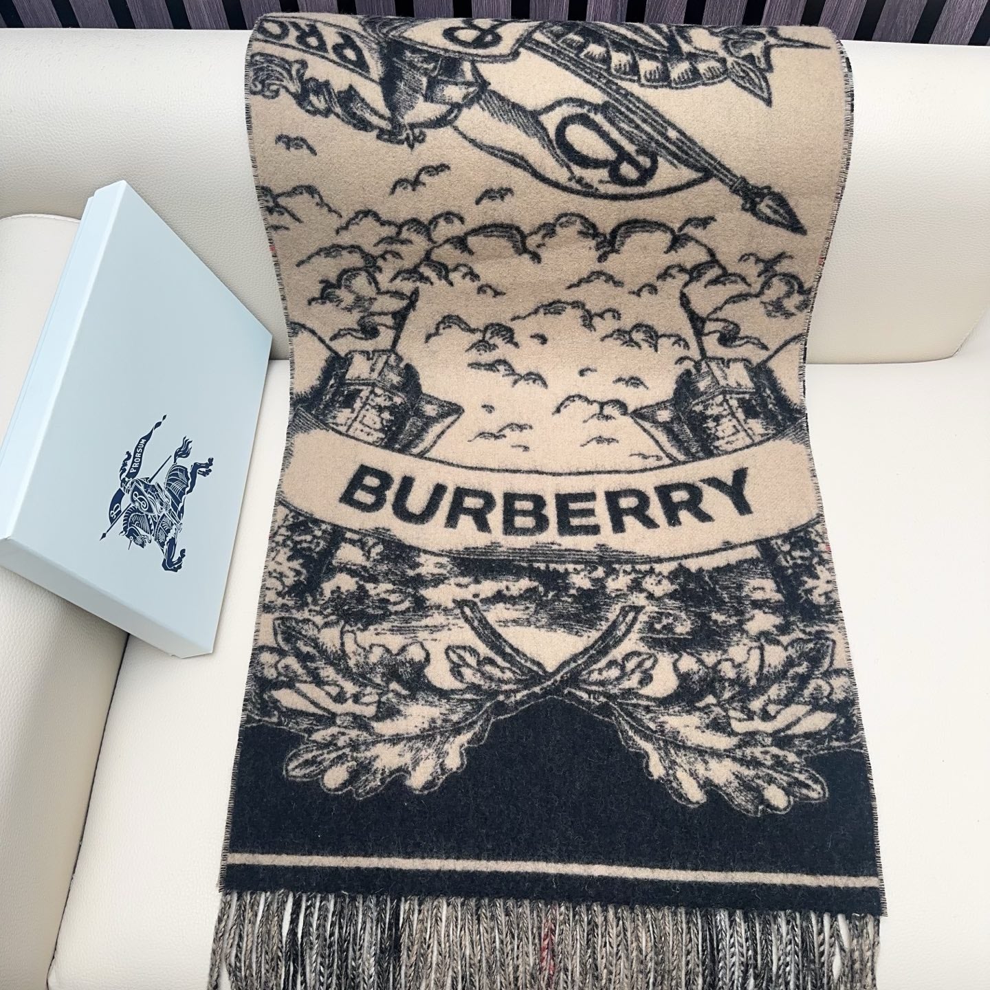 BBR Masterpiece 200CM Beige Black Cashmere 293287