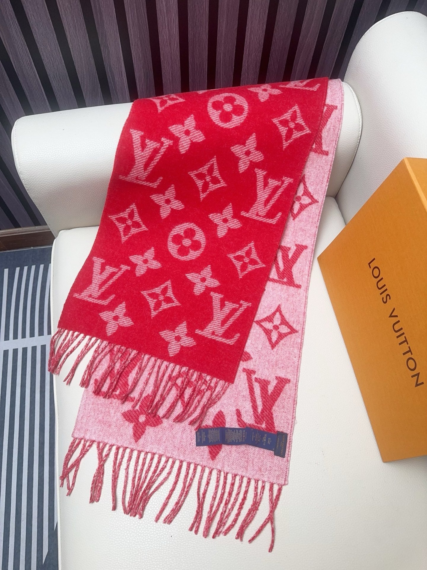 LV 25 Scarf 186CM Red Wool 293313